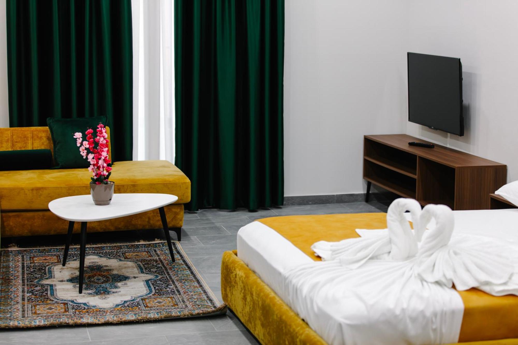 Andor Luxury Hotel & Duplex Kryemëdhej Bagian luar foto