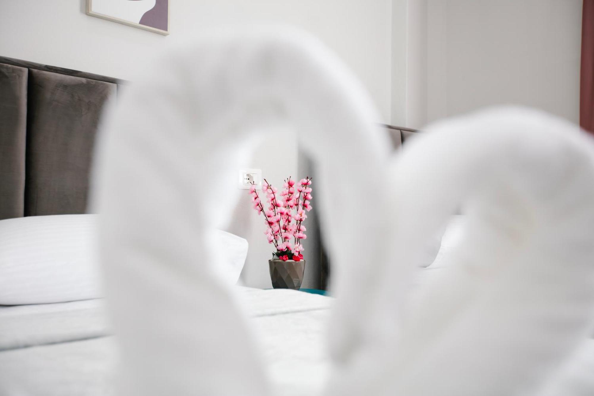 Andor Luxury Hotel & Duplex Kryemëdhej Bagian luar foto