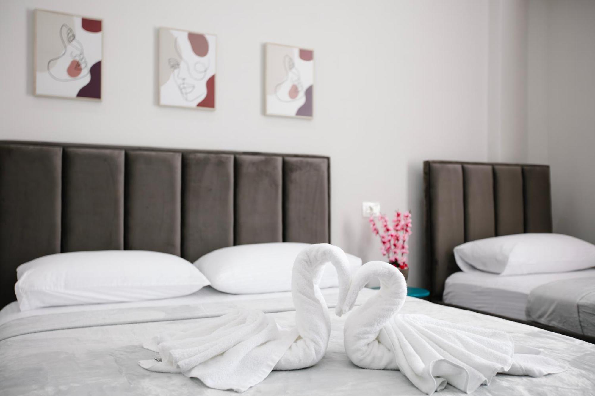 Andor Luxury Hotel & Duplex Kryemëdhej Bagian luar foto
