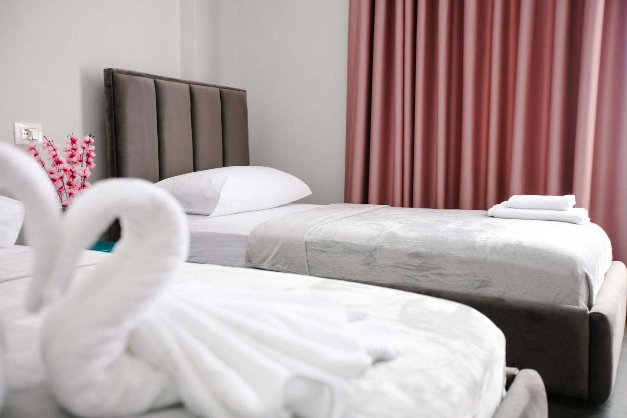 Andor Luxury Hotel & Duplex Kryemëdhej Bagian luar foto