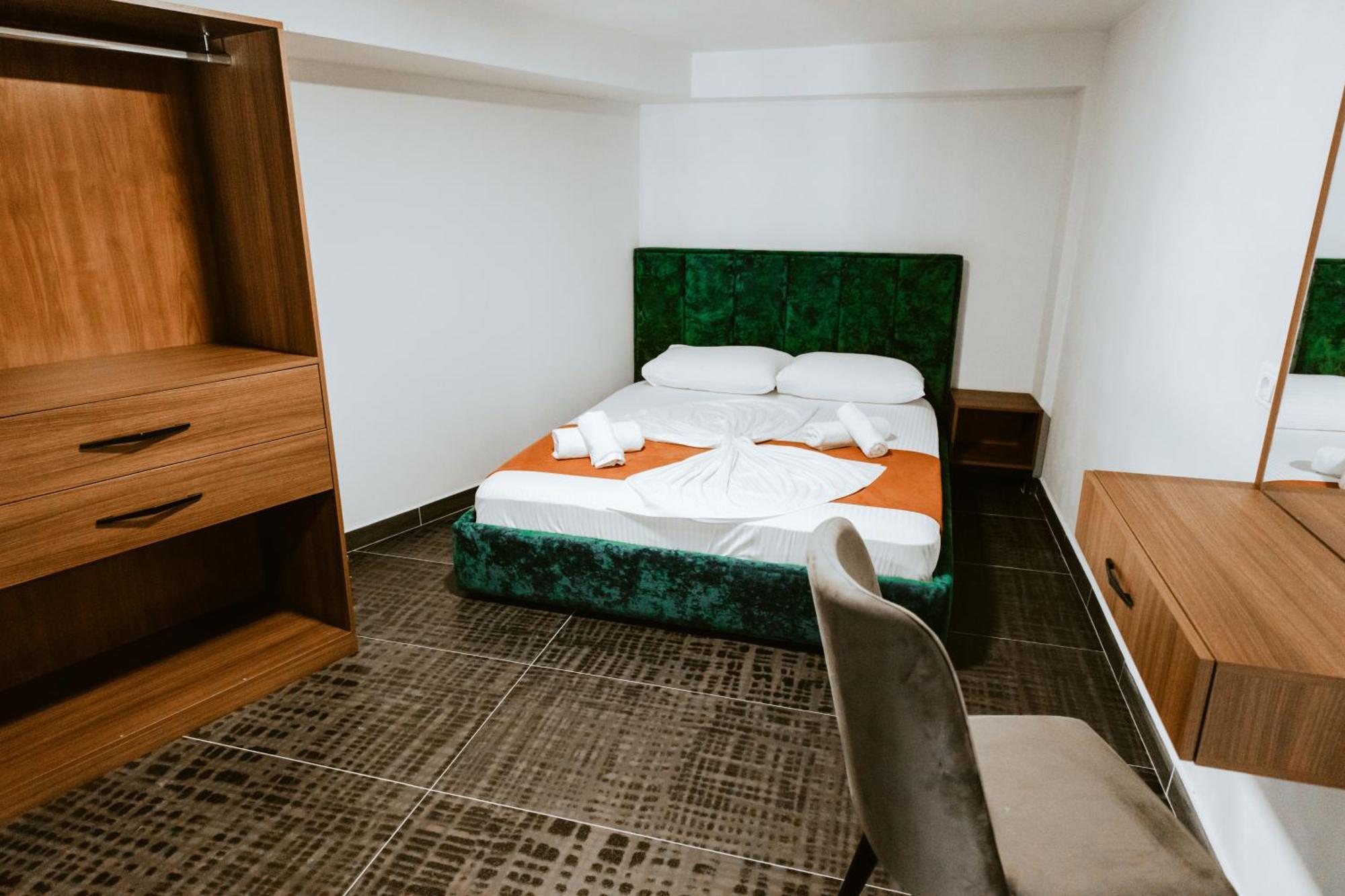 Andor Luxury Hotel & Duplex Kryemëdhej Bagian luar foto